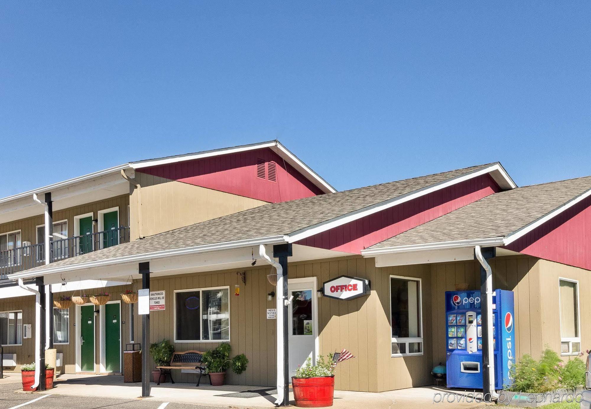 Rodeway Inn Pine River Exterior foto